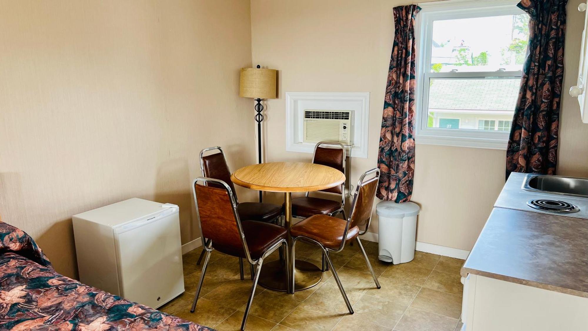 Anne Shirley Motel & Cottages キャベンディッシュ エクステリア 写真